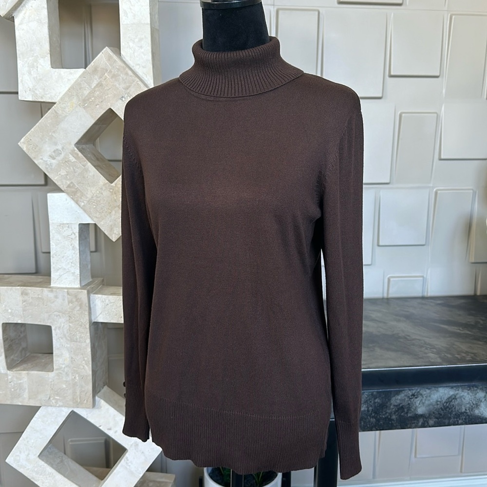 GNW brown turtleneck long sleeve sweater Size Large